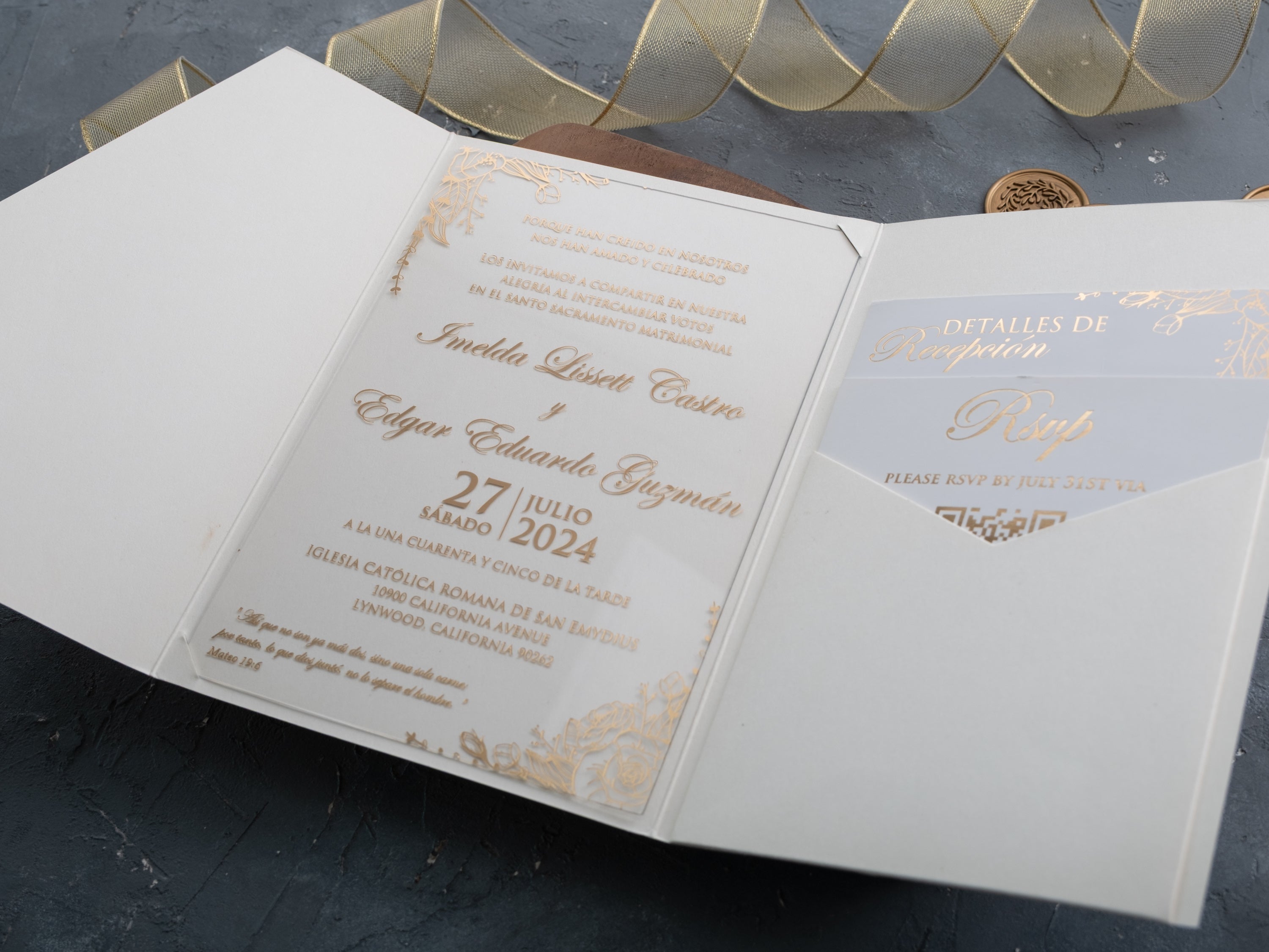 HP1319 Wedding Invitation by World of Wedding Co..