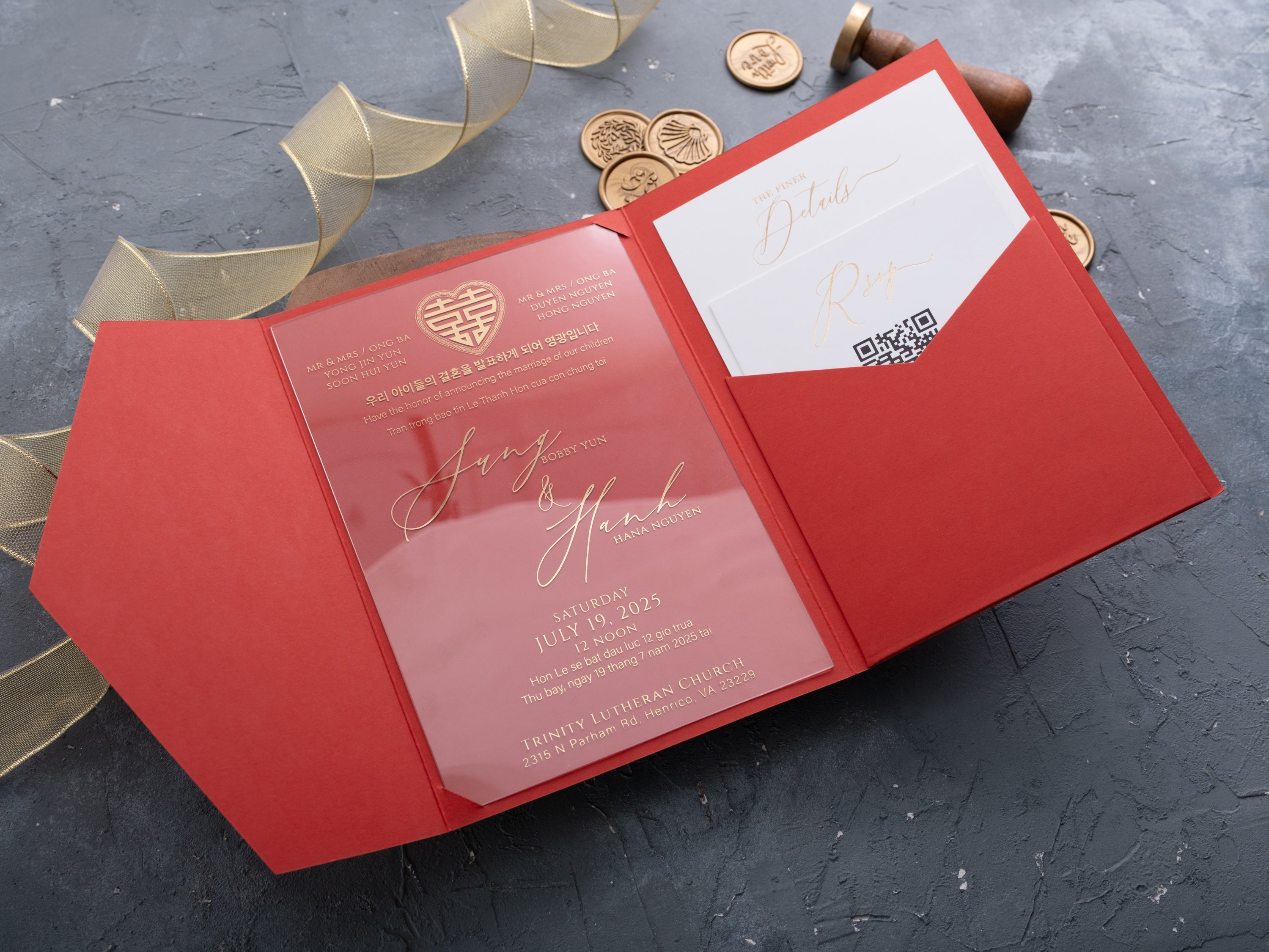 HP1318 Wedding Invitation by World of Wedding Co..