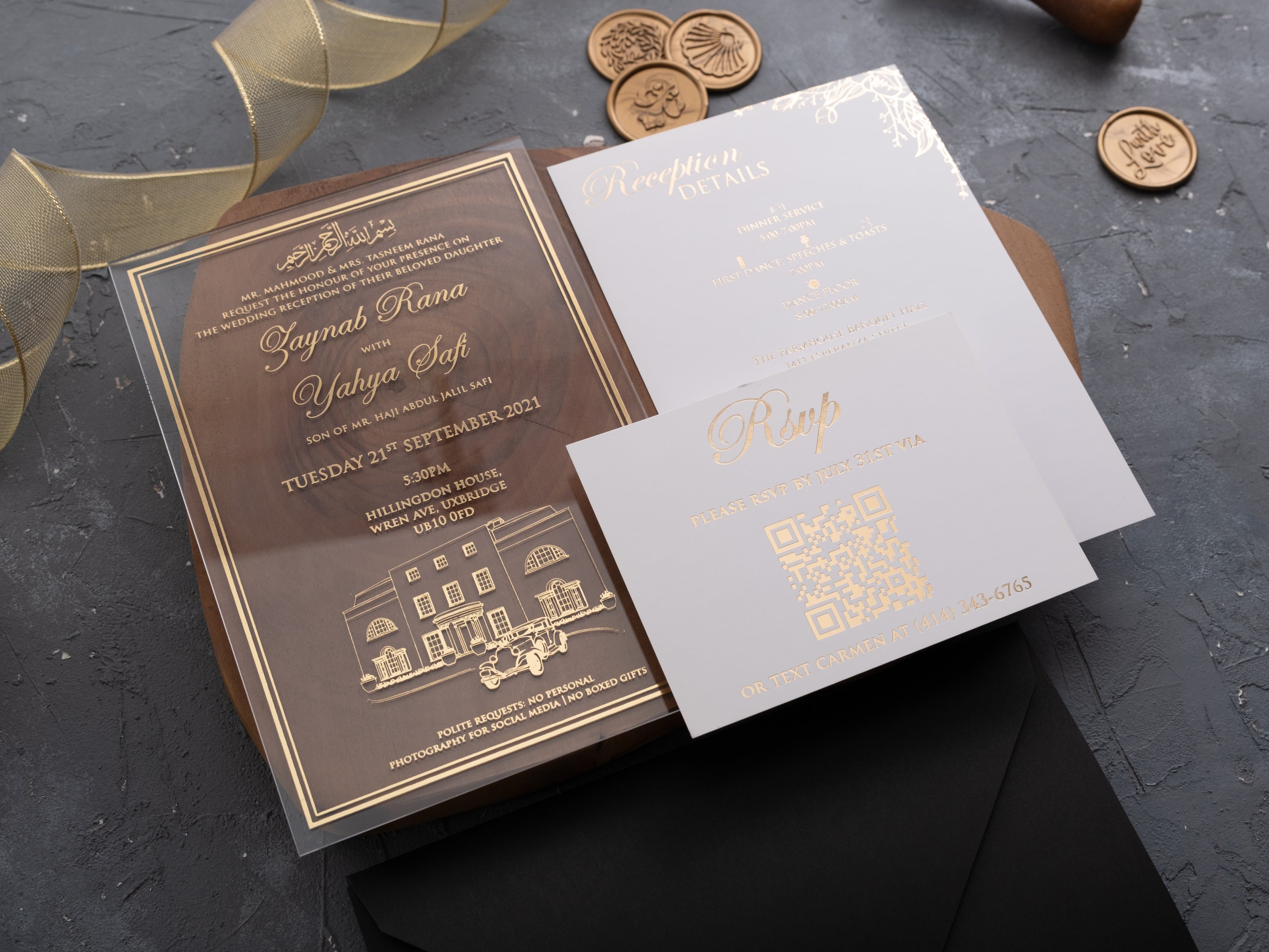 HP1311 Wedding Invitation by World of Wedding Co..