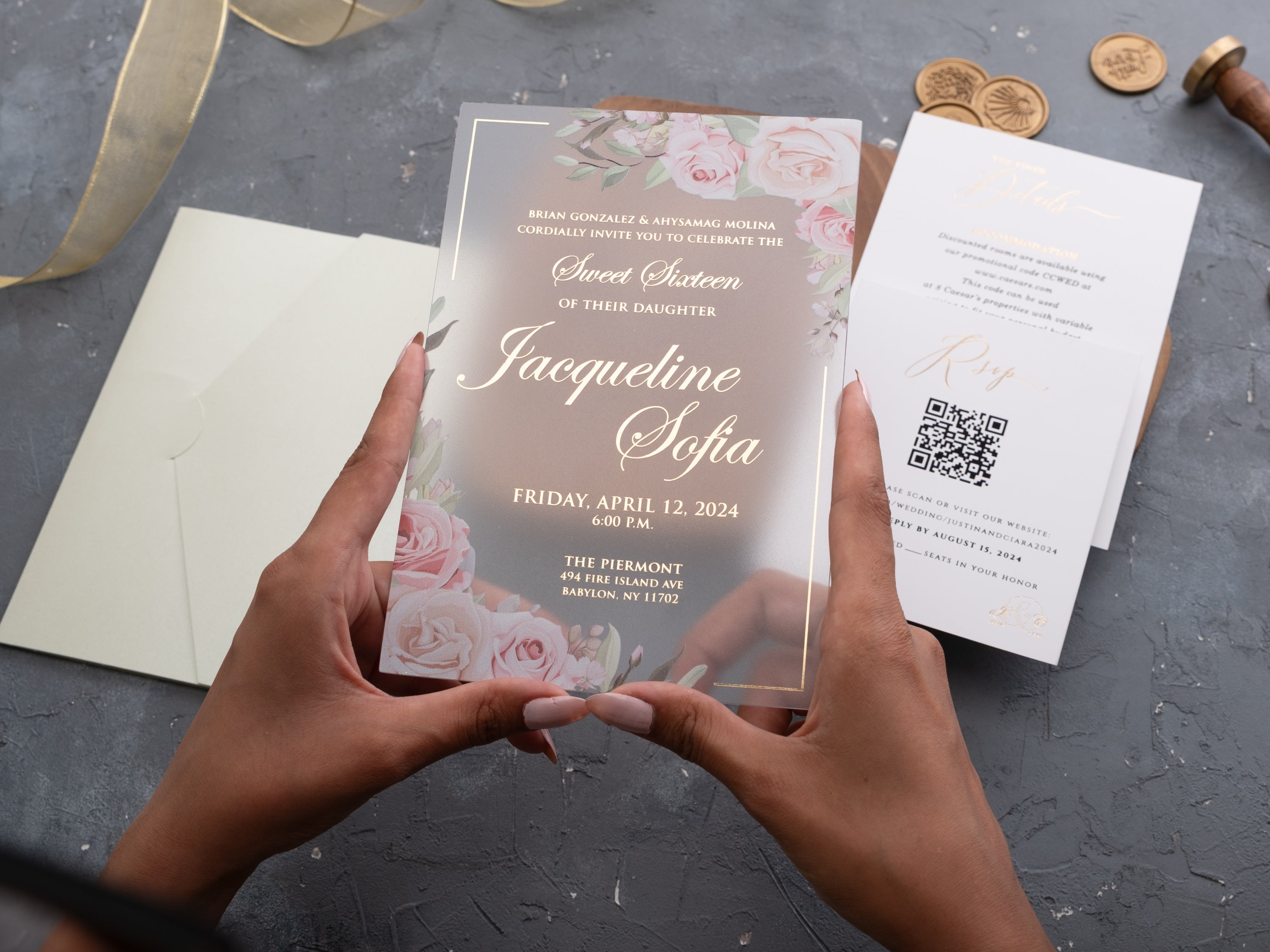 HP1323 Wedding Invitation by World of Wedding Co..