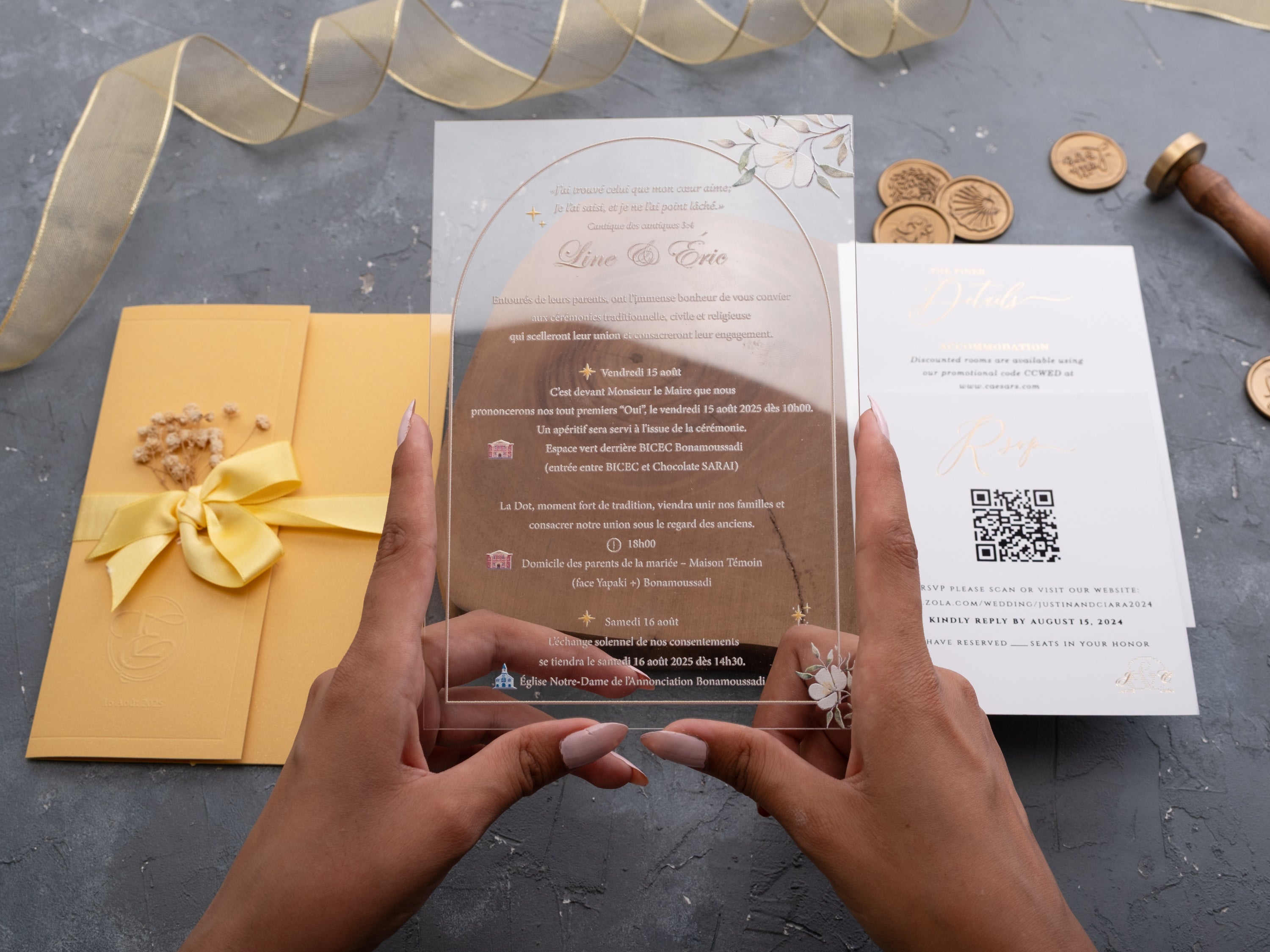 HP1514 Wedding Invitation by World of Wedding Co..