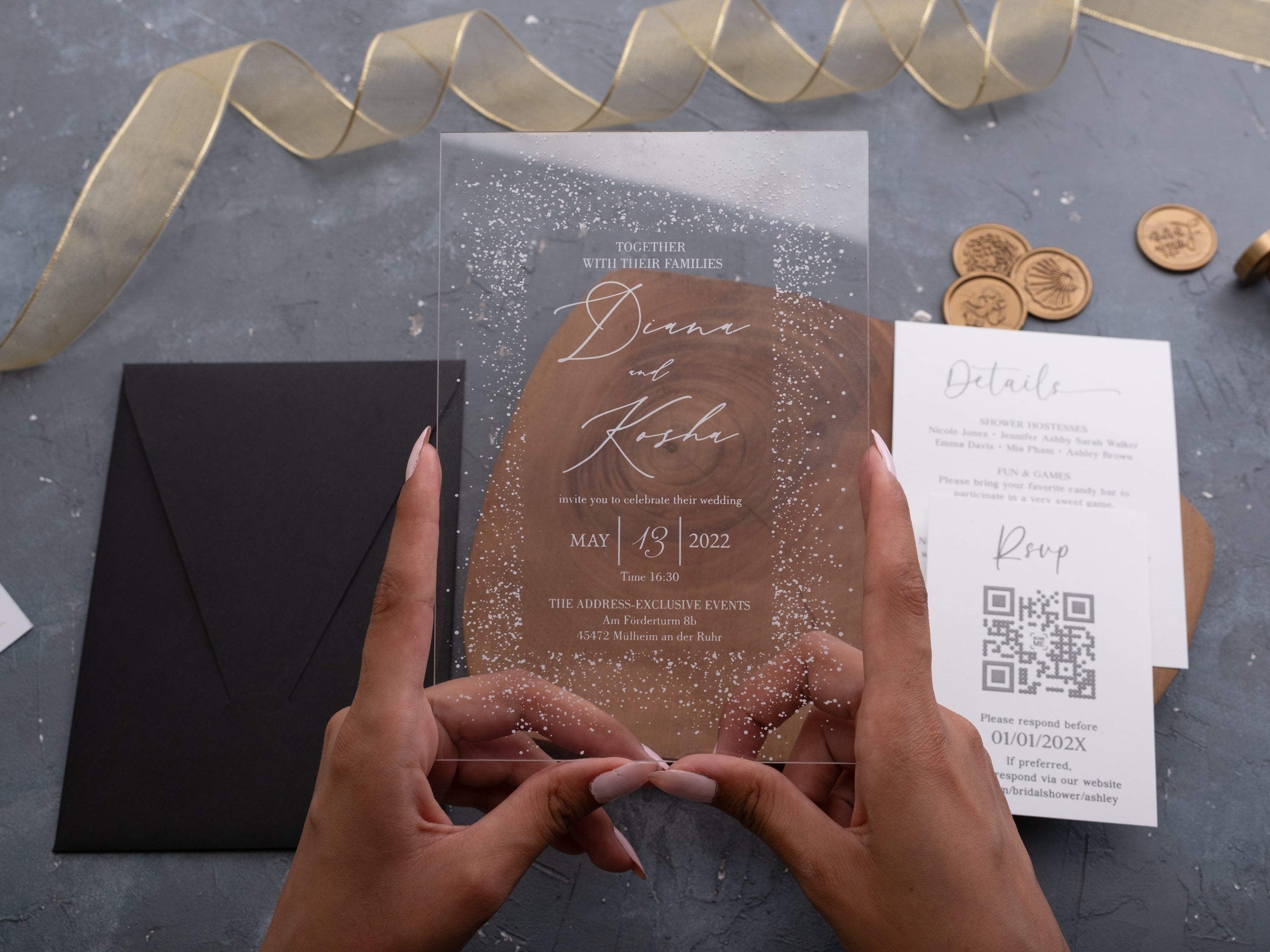 HP1415 Wedding Invitation by World of Wedding Co..