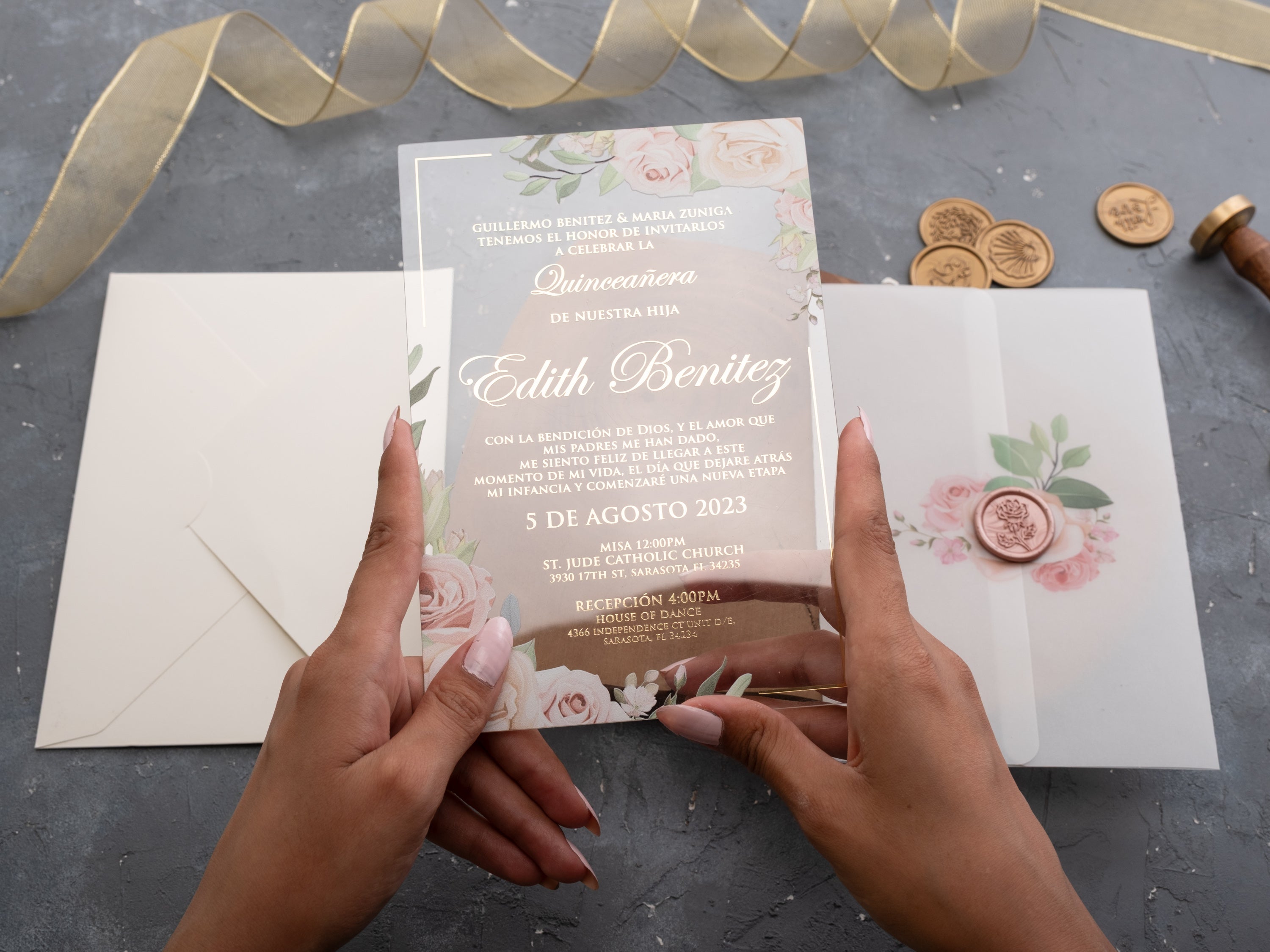 HP1432 Wedding Invitation by World of Wedding Co..