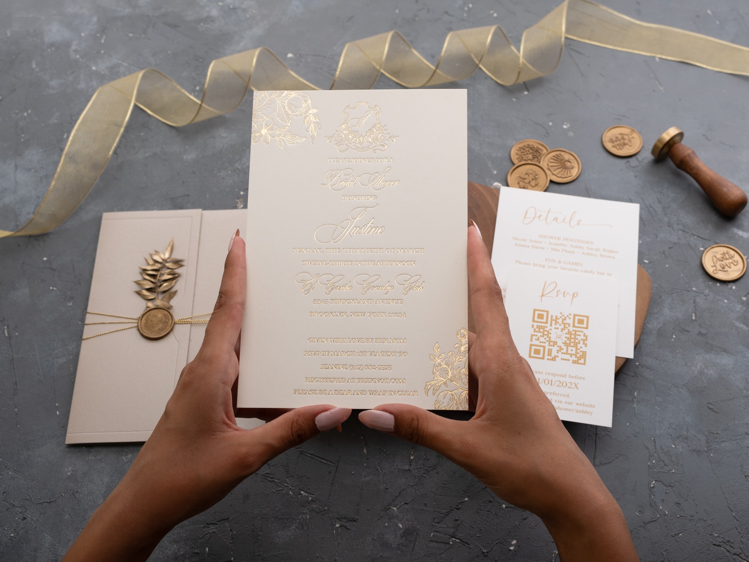 HP1513 Wedding Invitation by World of Wedding Co..