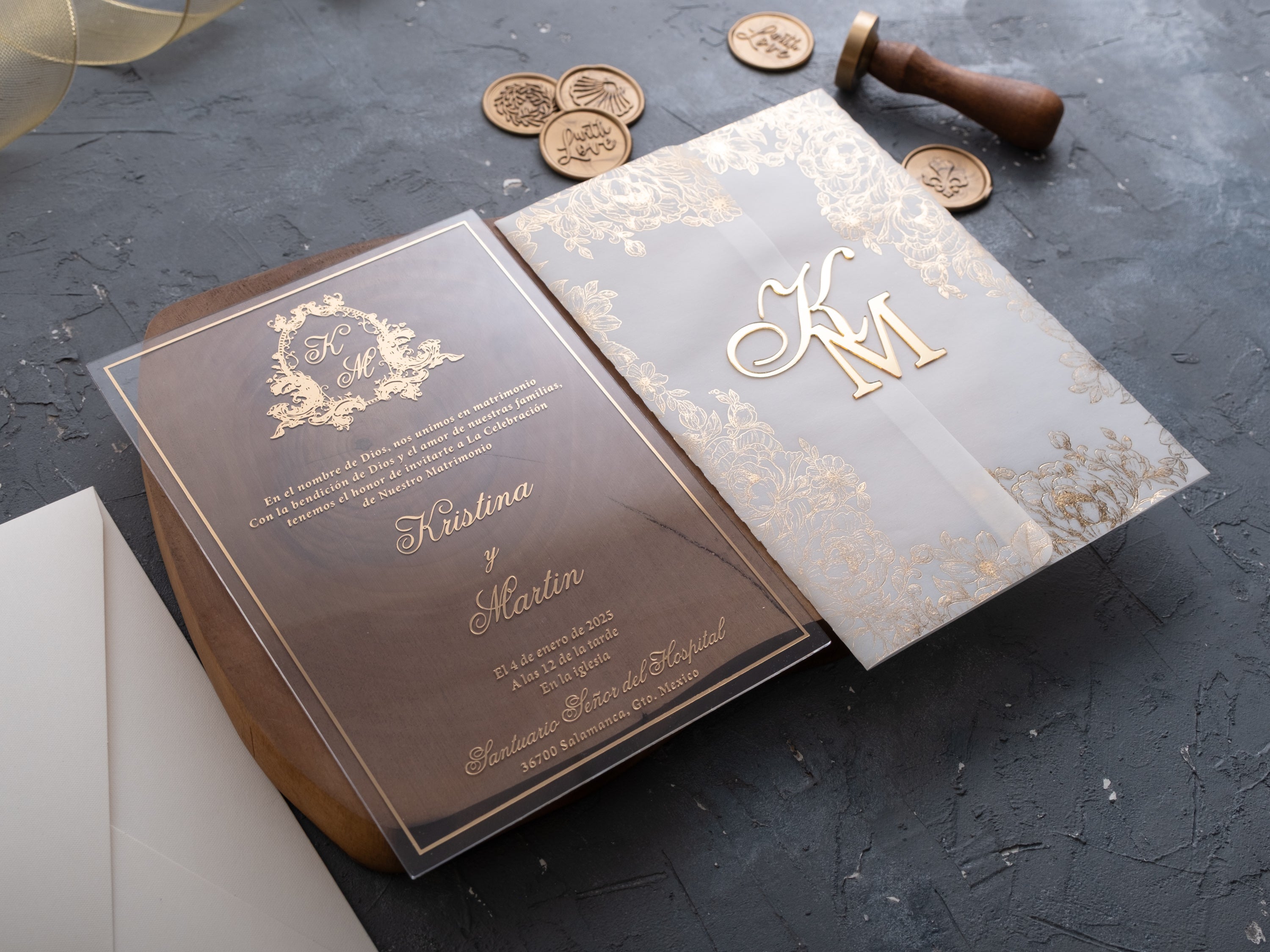 HP1423 Wedding Invitation by World of Wedding Co..