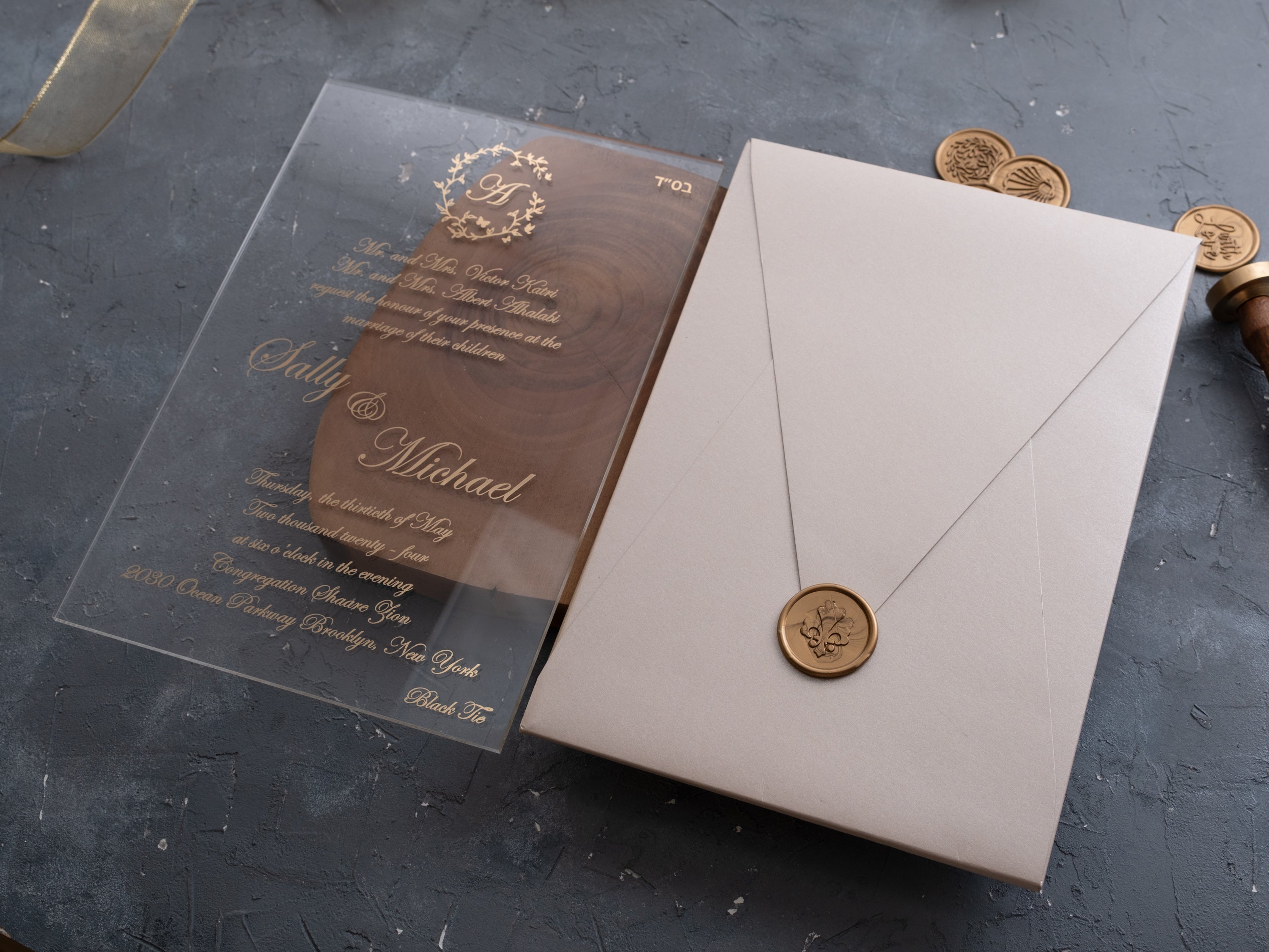 HP1426 Wedding Invitation by World of Wedding Co..