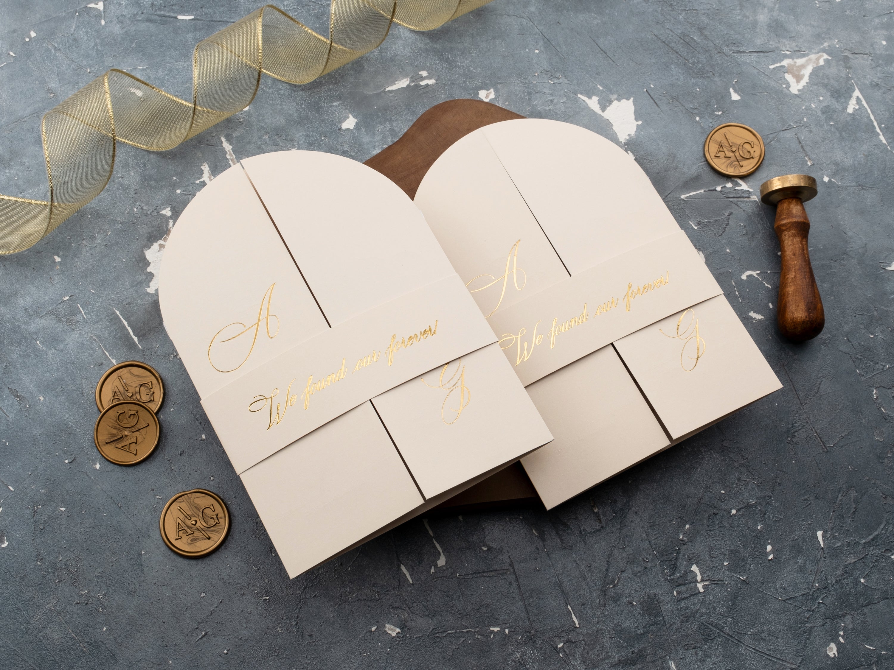 Arch Acrylic Invitation with Gold Foil Lettering and Ivory Gatefold Jacket