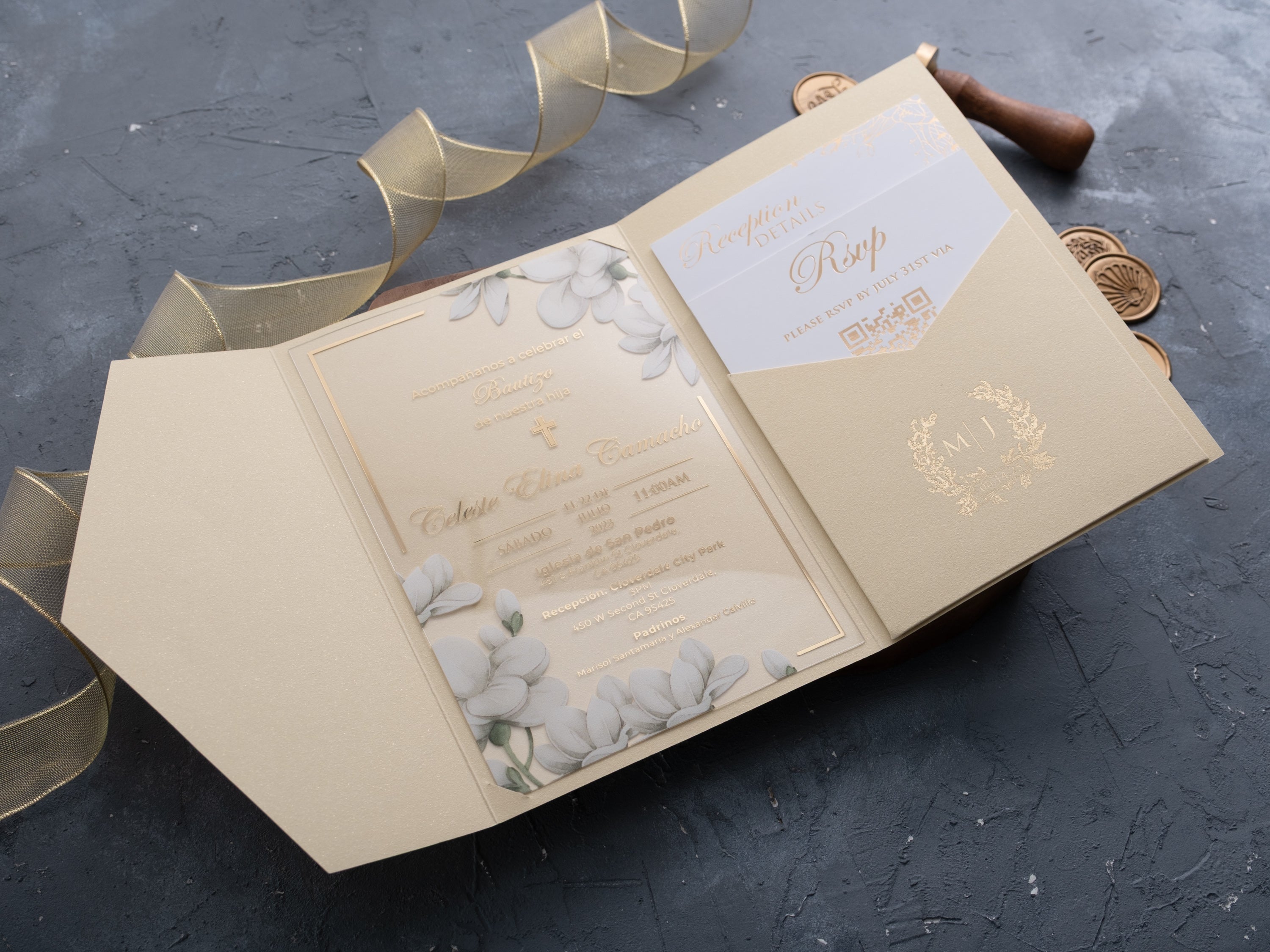 HP1320 Wedding Invitation by World of Wedding Co..