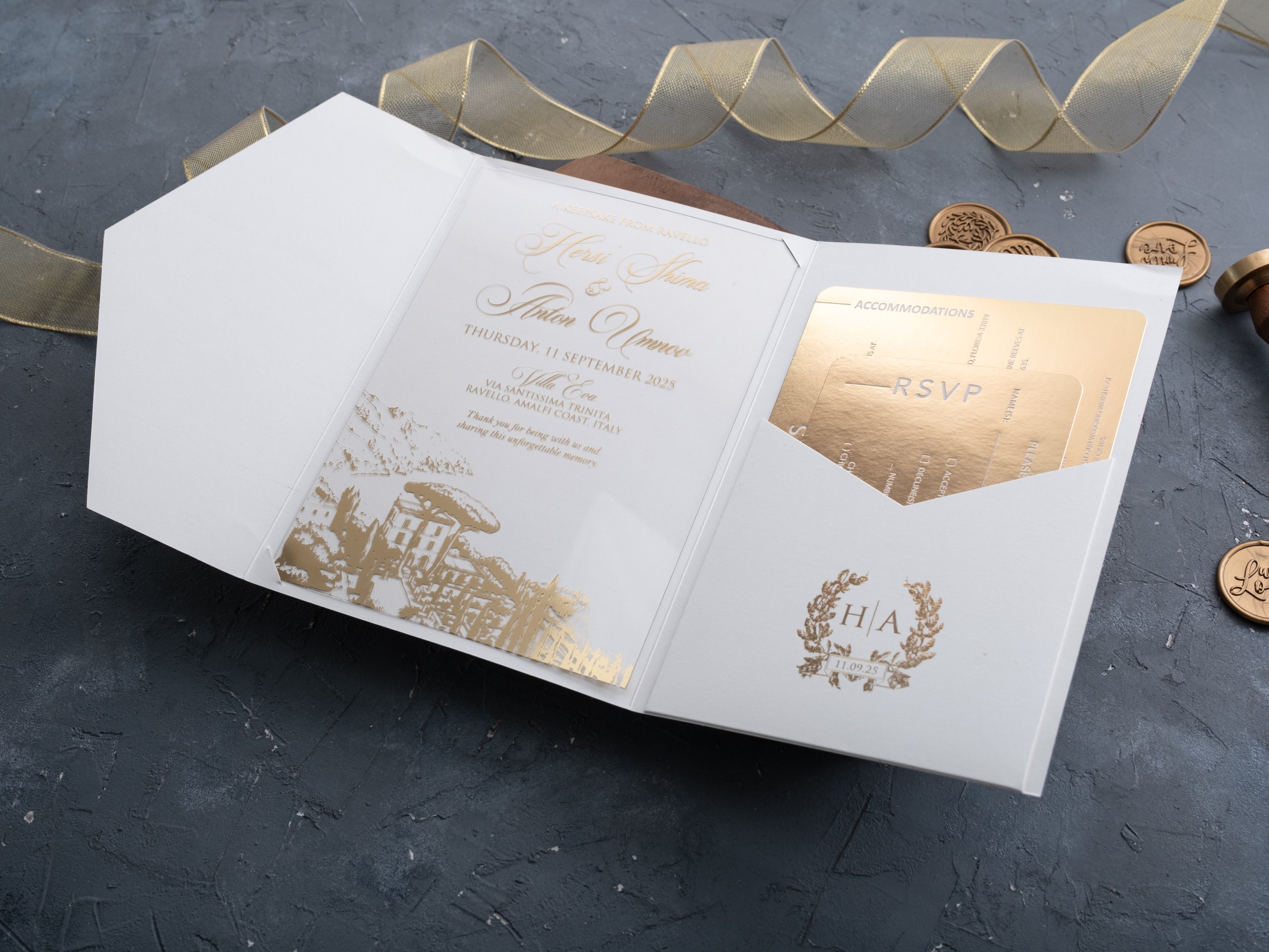 HP1316 Wedding Invitation by World of Wedding Co..
