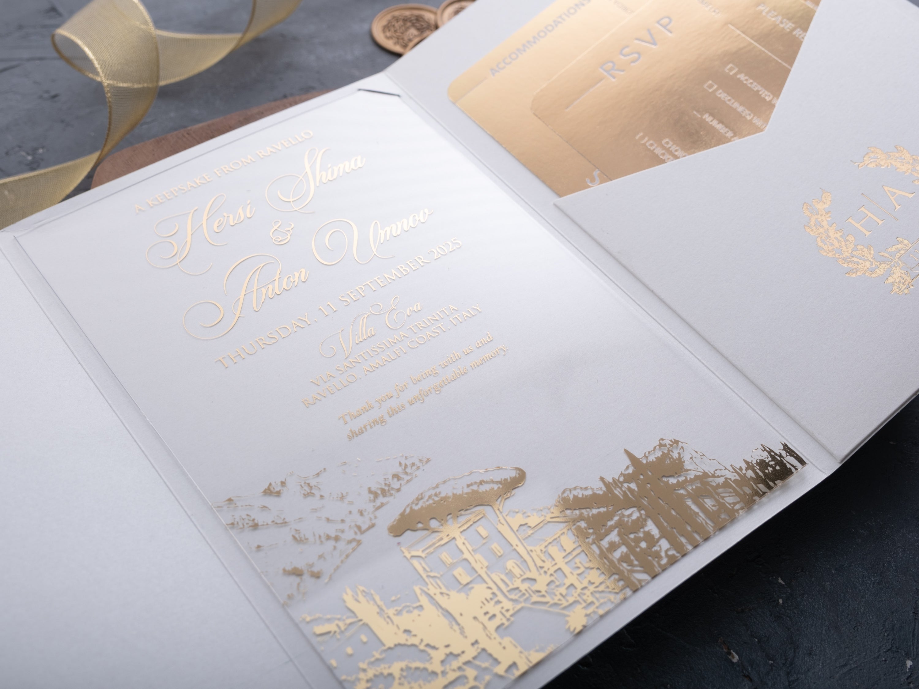 HP1316 Wedding Invitation by World of Wedding Co..