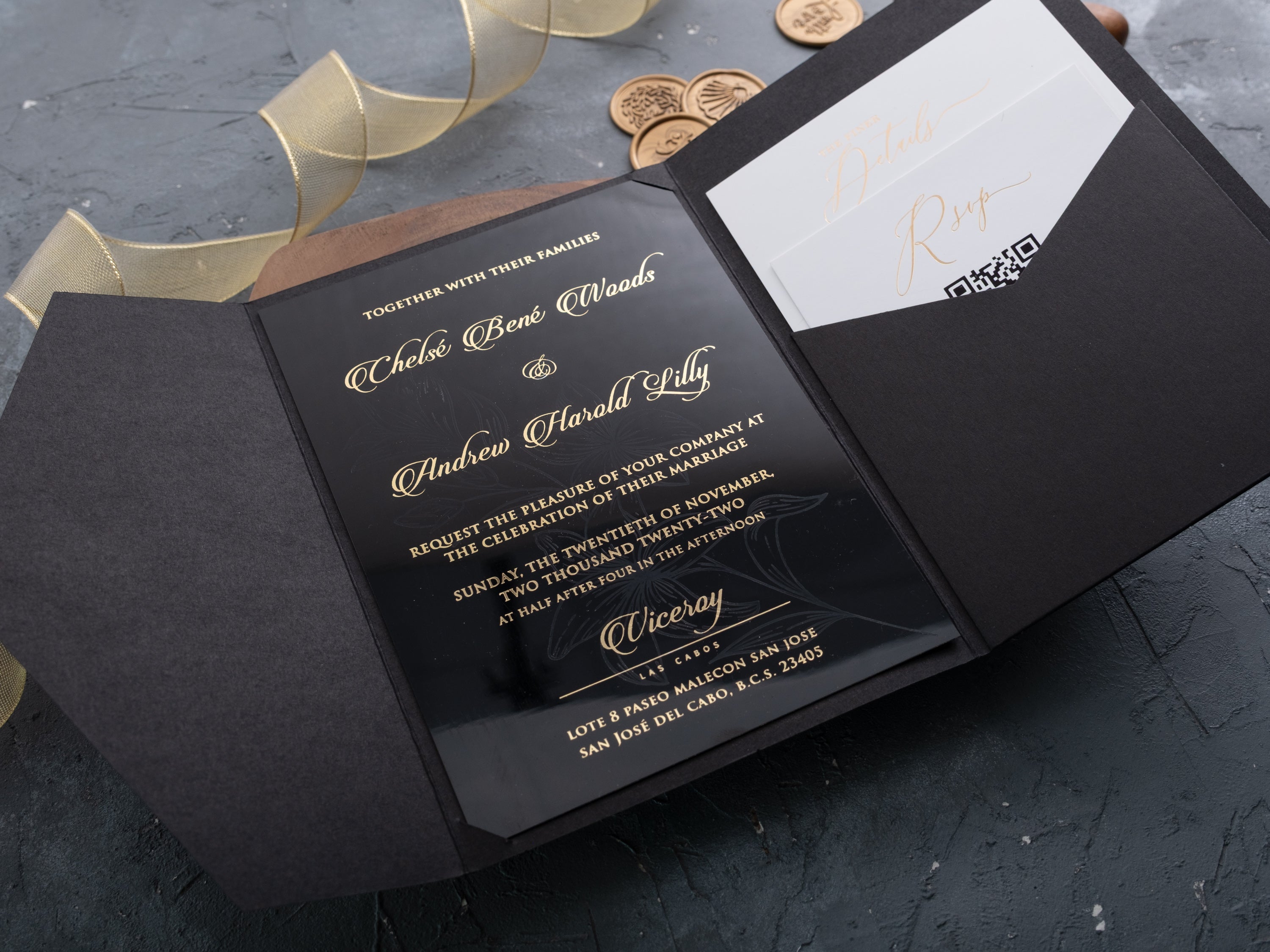 HP1324 Wedding Invitation by World of Wedding Co..