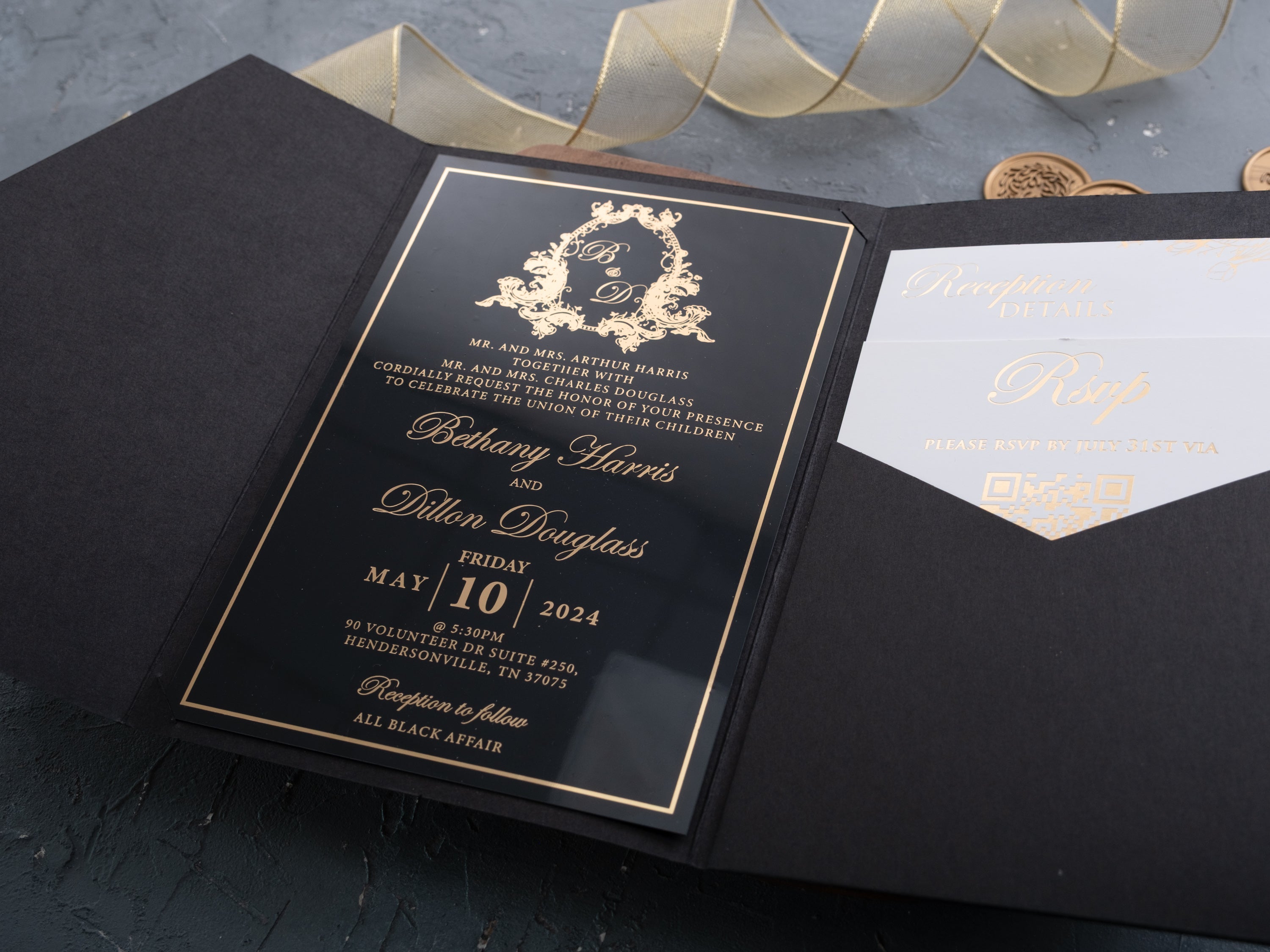 HP1314 Wedding Invitation by World of Wedding Co..