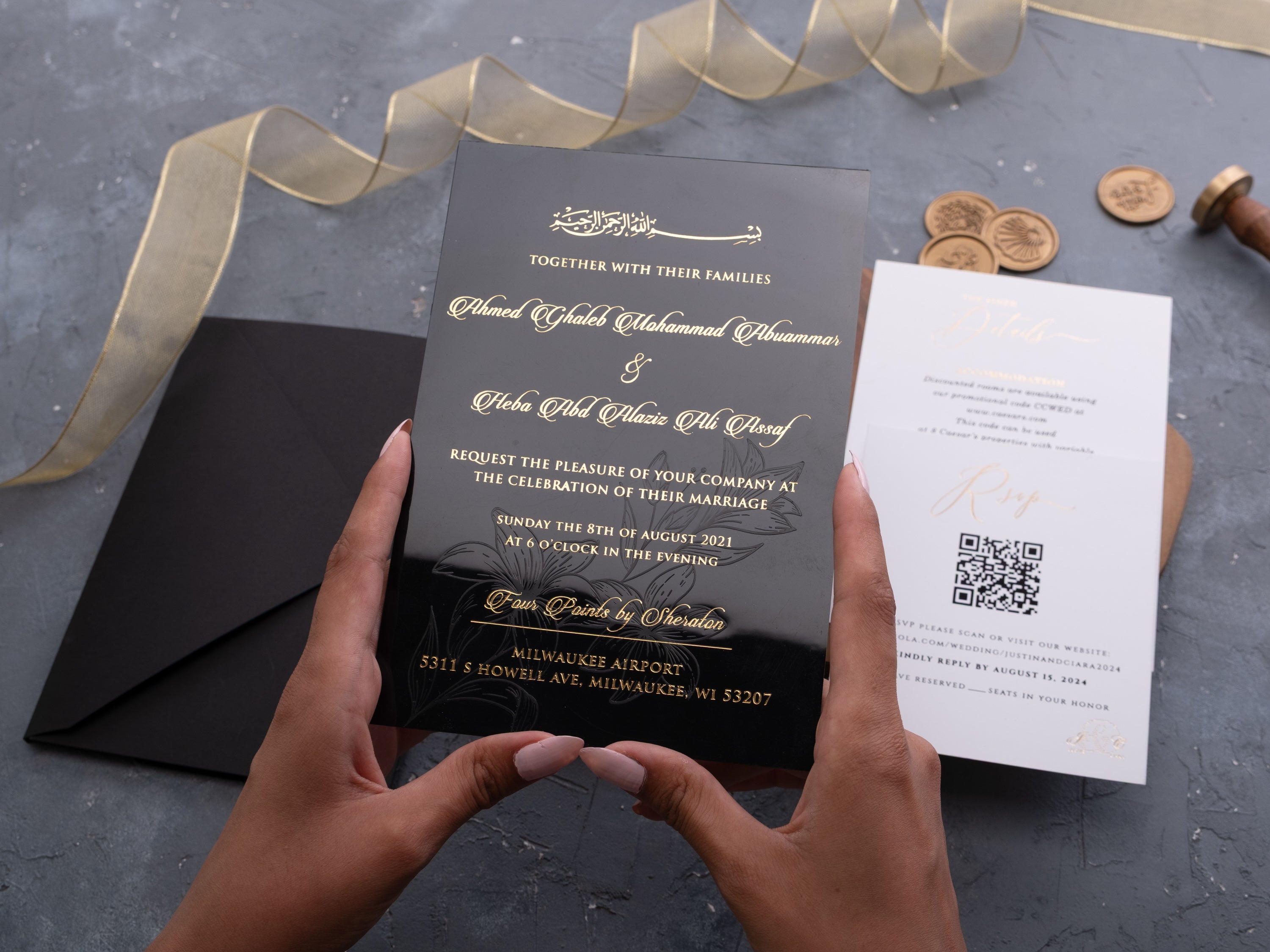 HP1312 Wedding Invitation by World of Wedding Co..