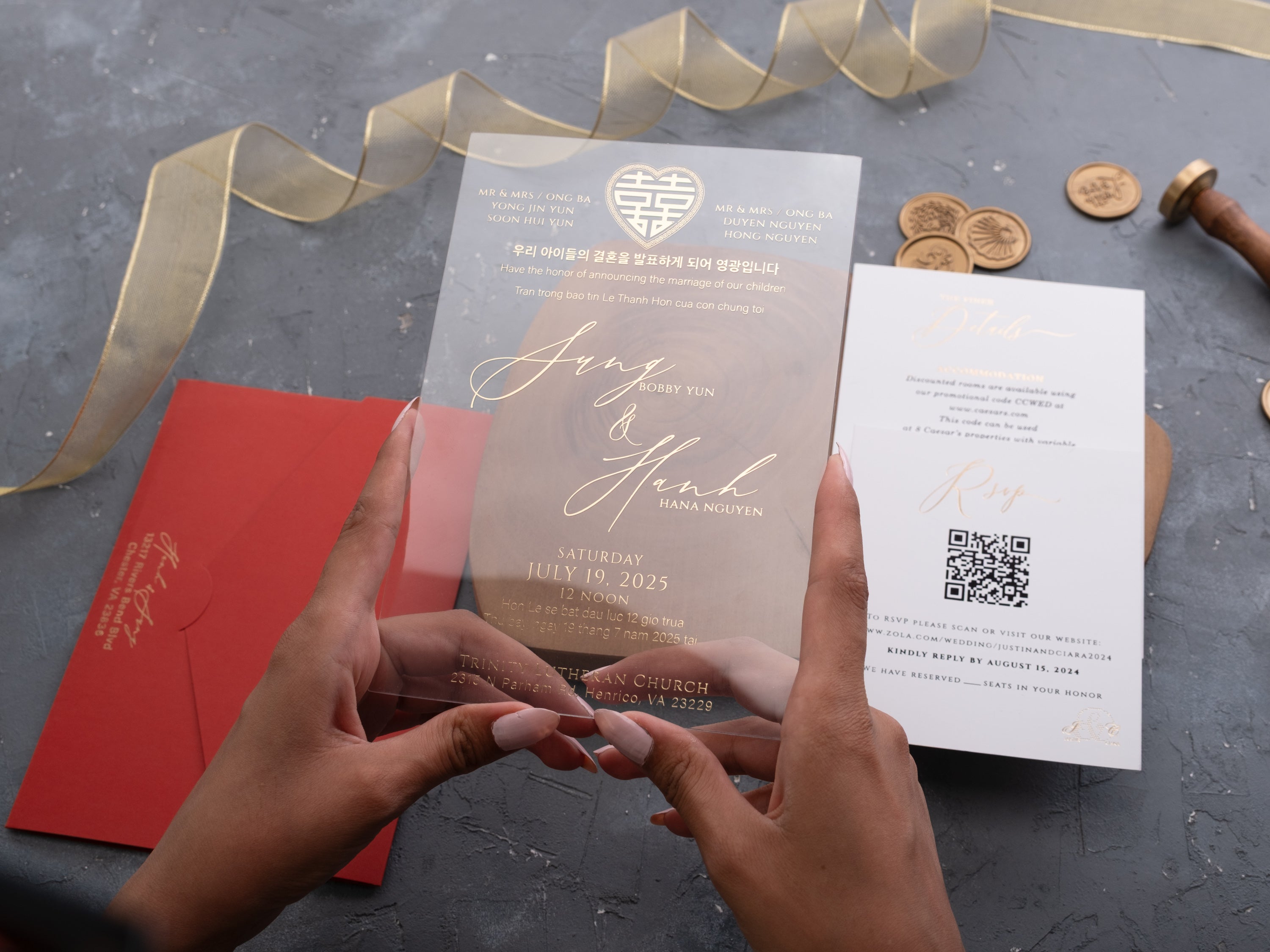 HP1318 Wedding Invitation by World of Wedding Co..
