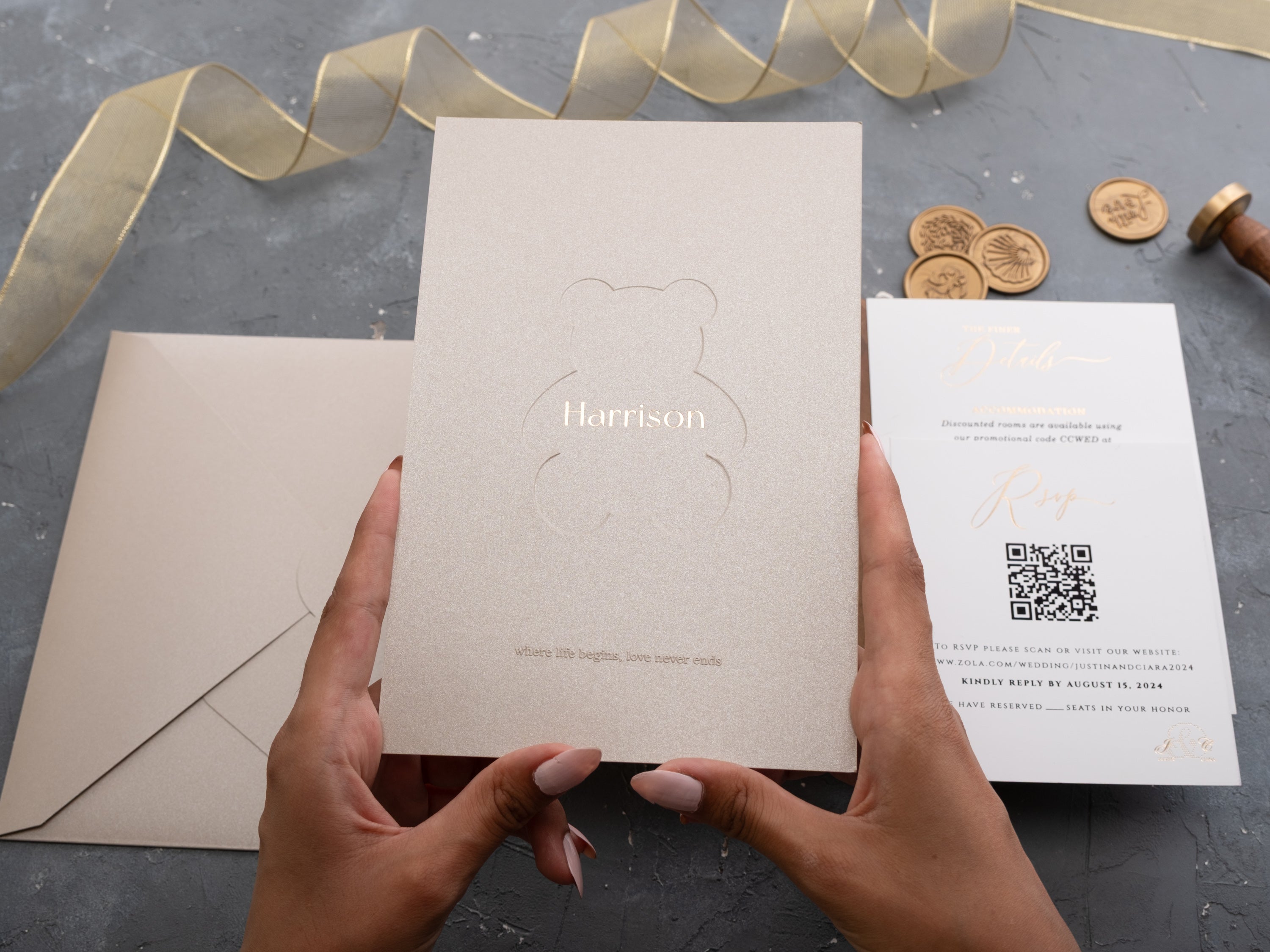 HP1427 Wedding Invitation by World of Wedding Co..