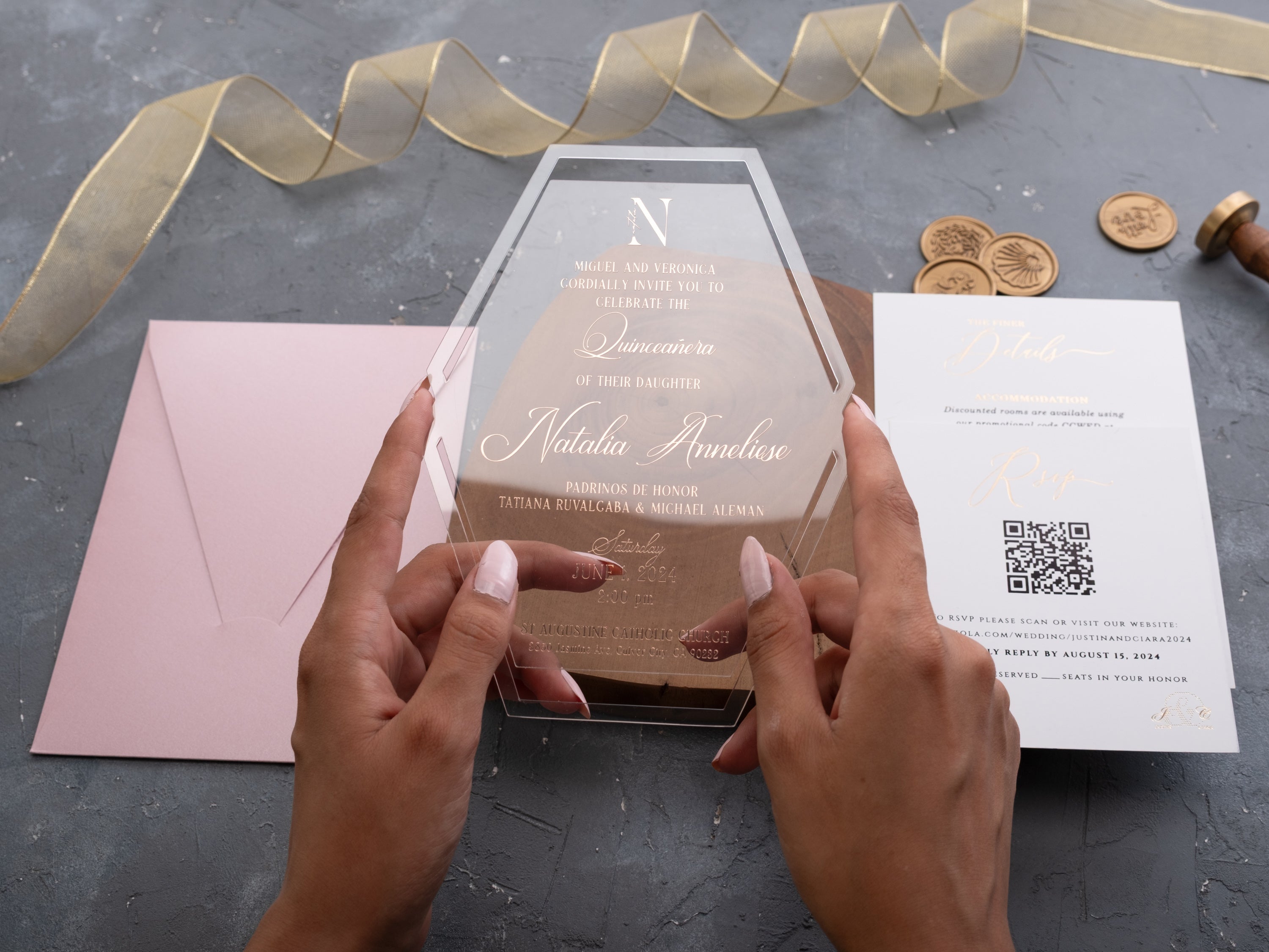 HP1413 Wedding Invitation by World of Wedding Co..