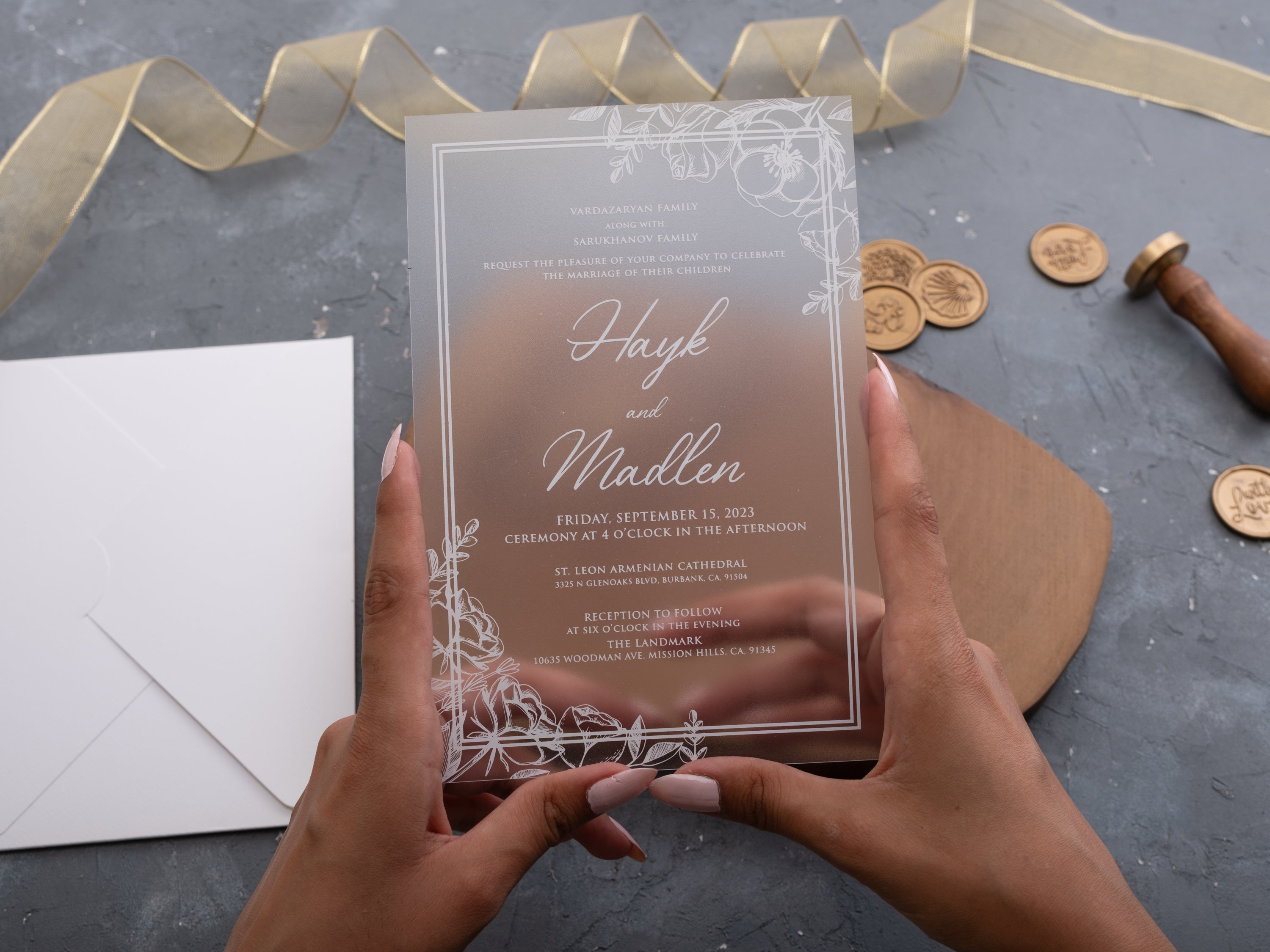 HP1430 Wedding Invitation by World of Wedding Co..