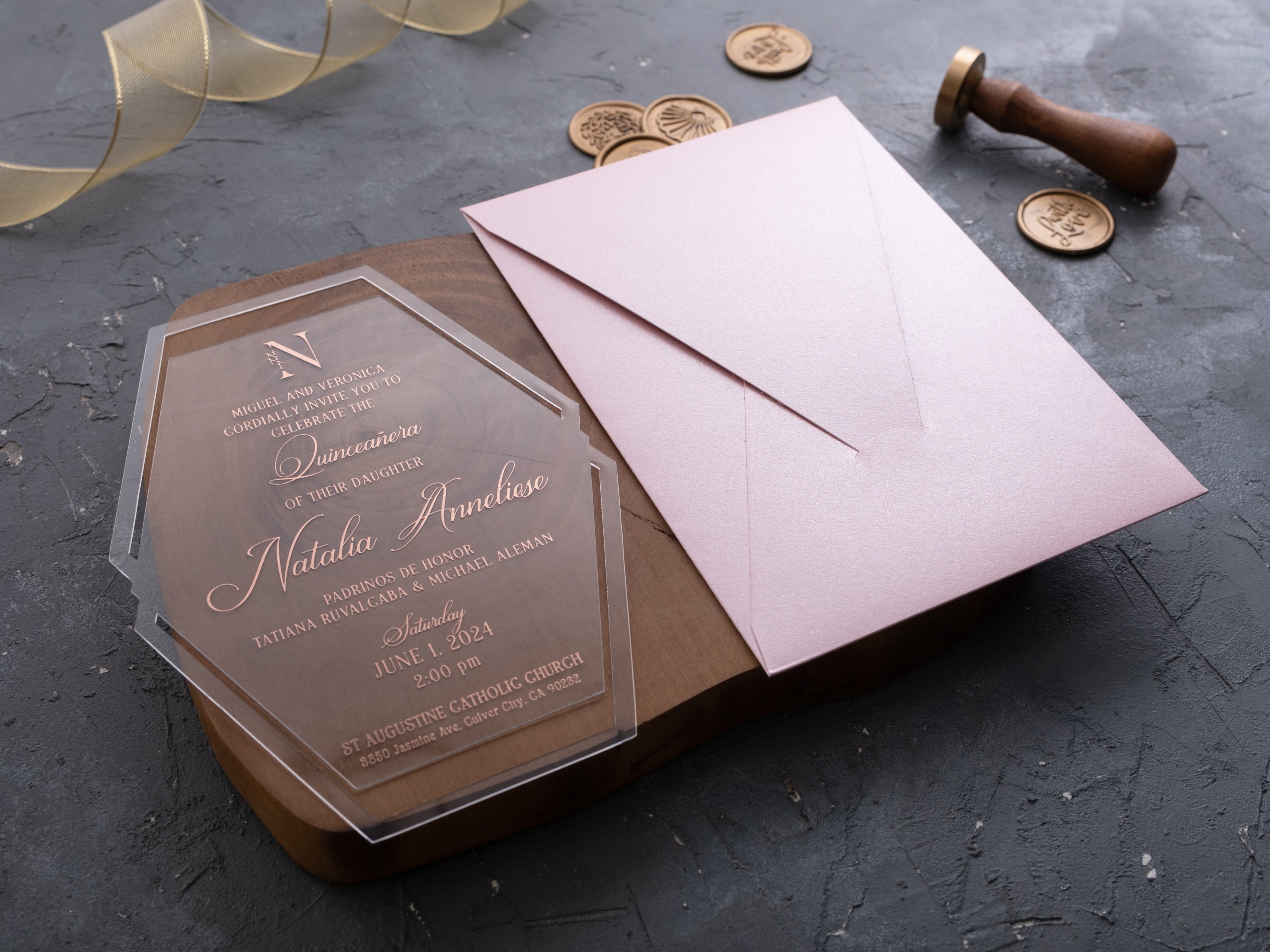 HP1413 Wedding Invitation by World of Wedding Co..