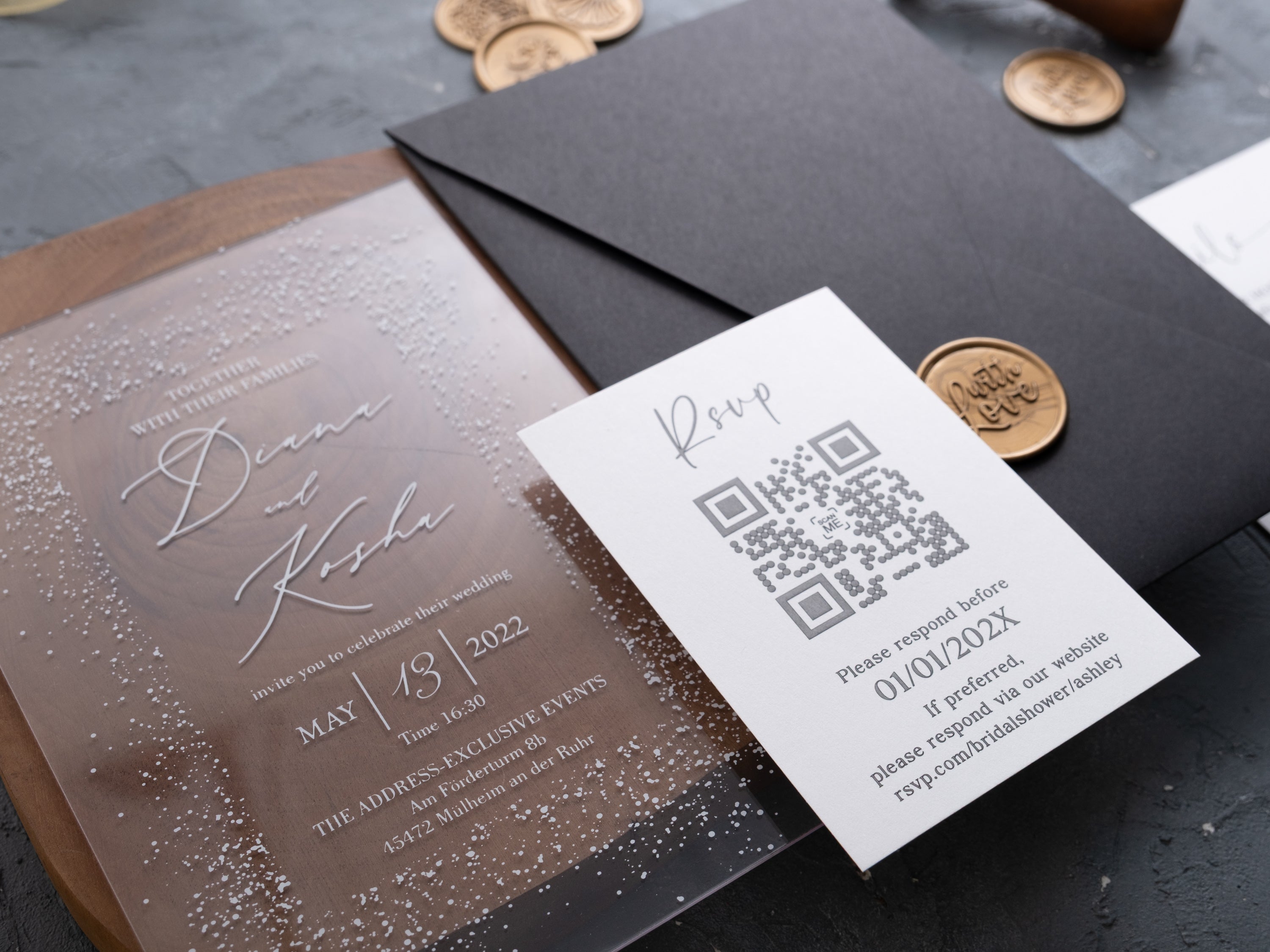 HP1415 Wedding Invitation by World of Wedding Co..