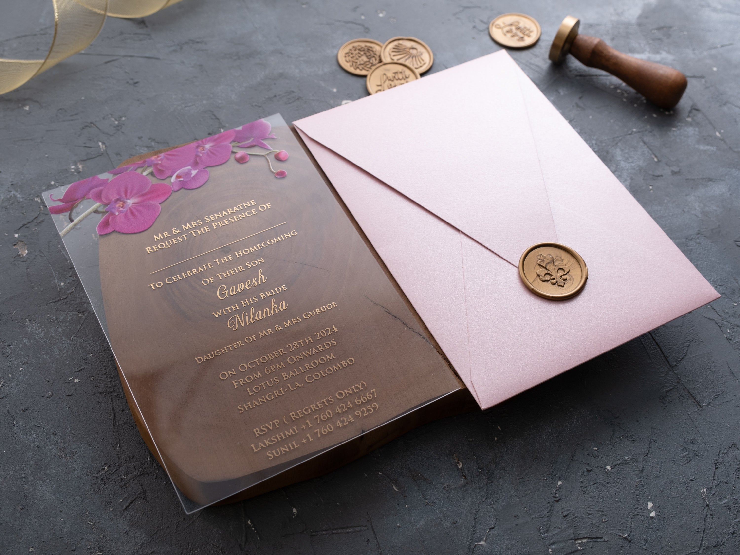 HP1421 Wedding Invitation by World of Wedding Co..