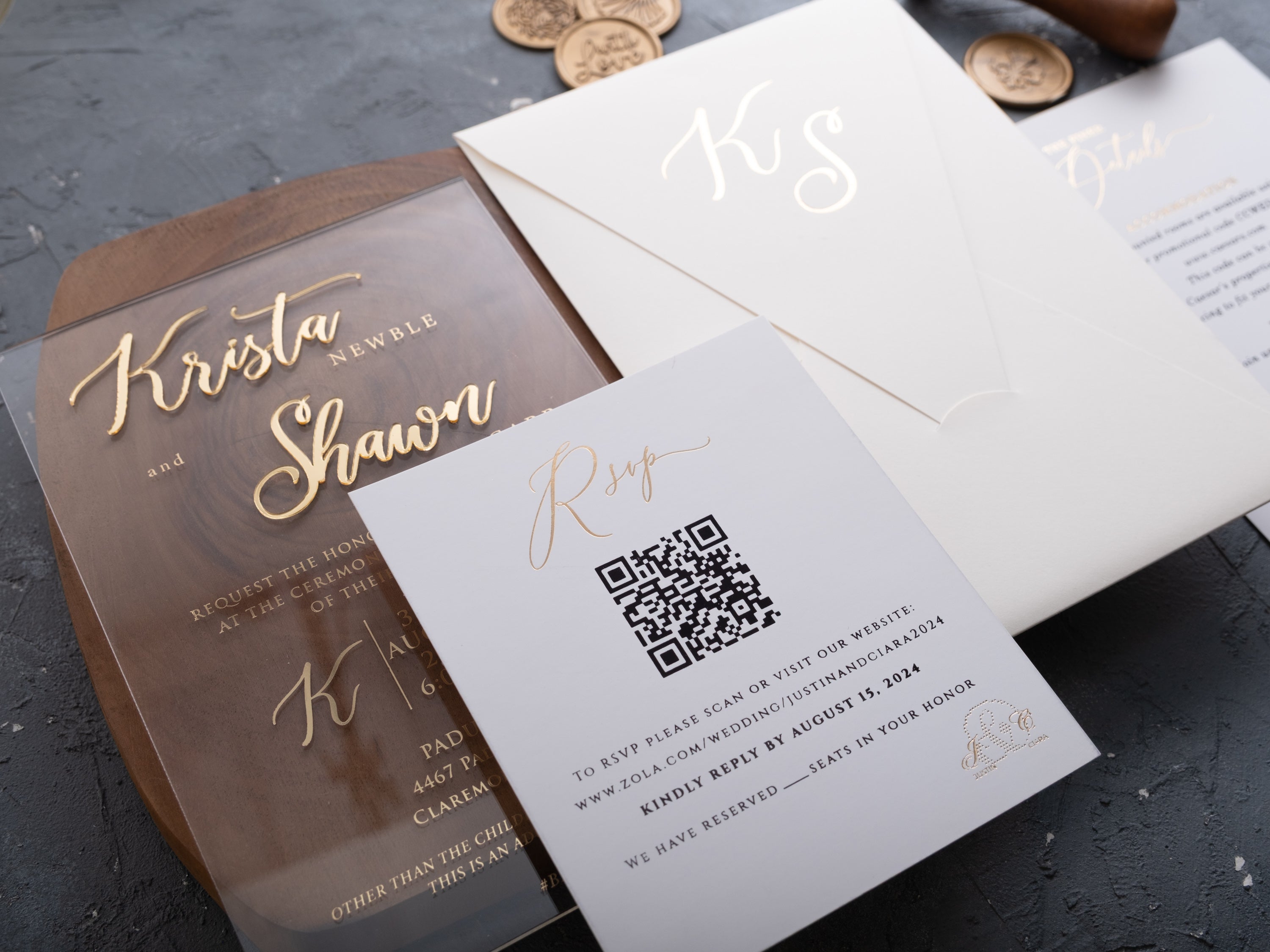 HP1425 Wedding Invitation by World of Wedding Co..