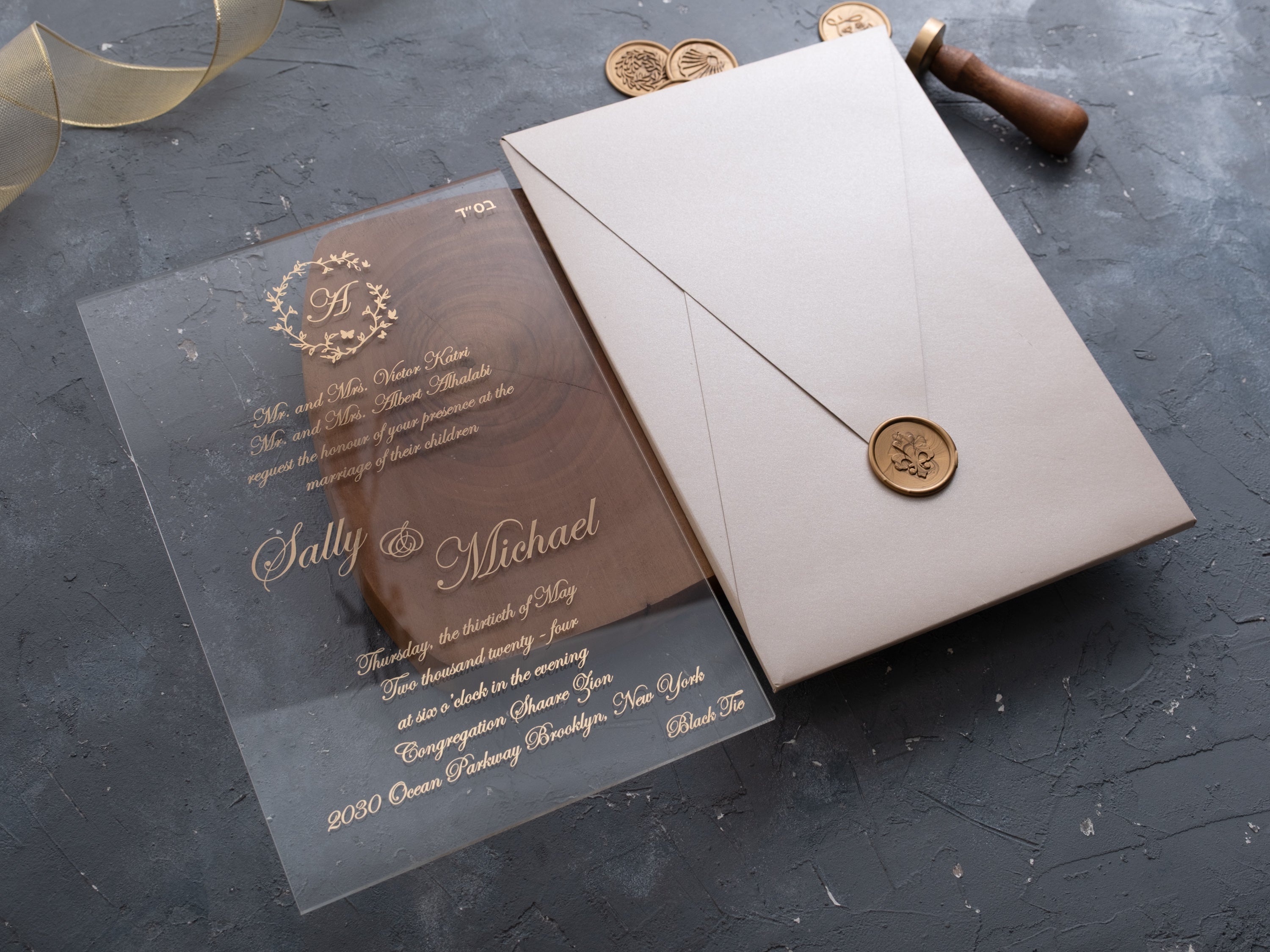 HP1426 Wedding Invitation by World of Wedding Co..