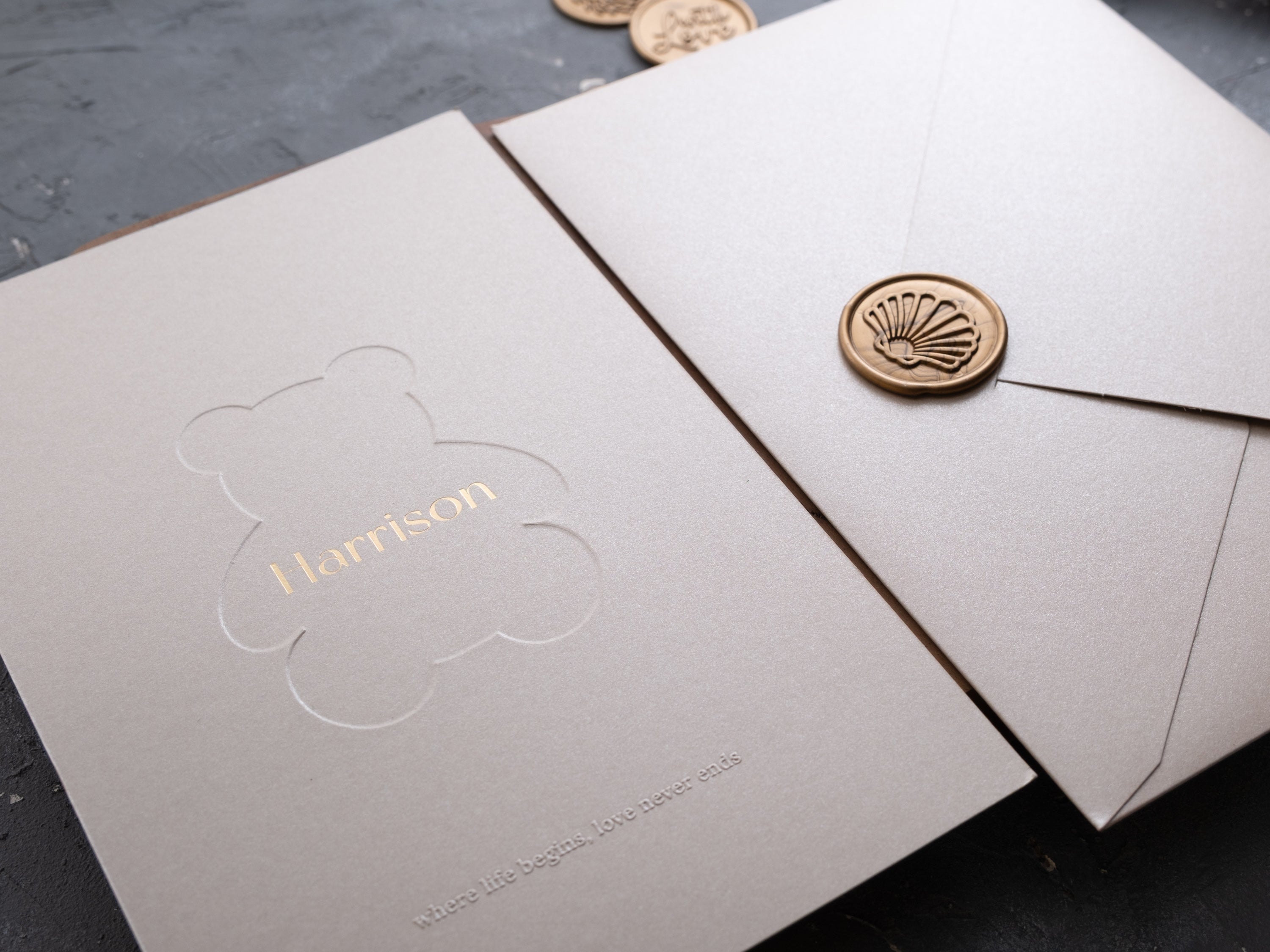 HP1427 Wedding Invitation by World of Wedding Co..