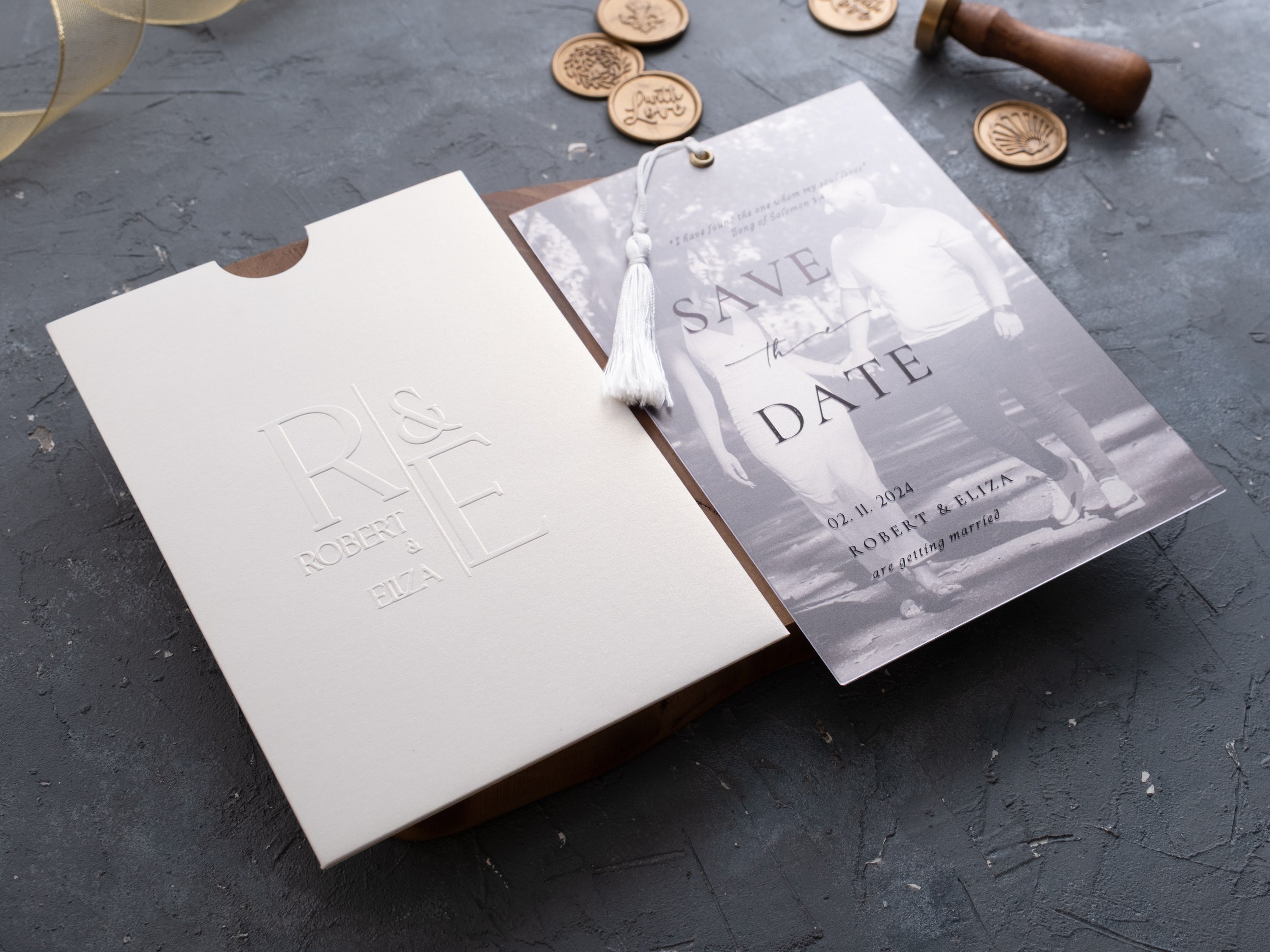 HP1613 Wedding Invitation by World of Wedding Co..
