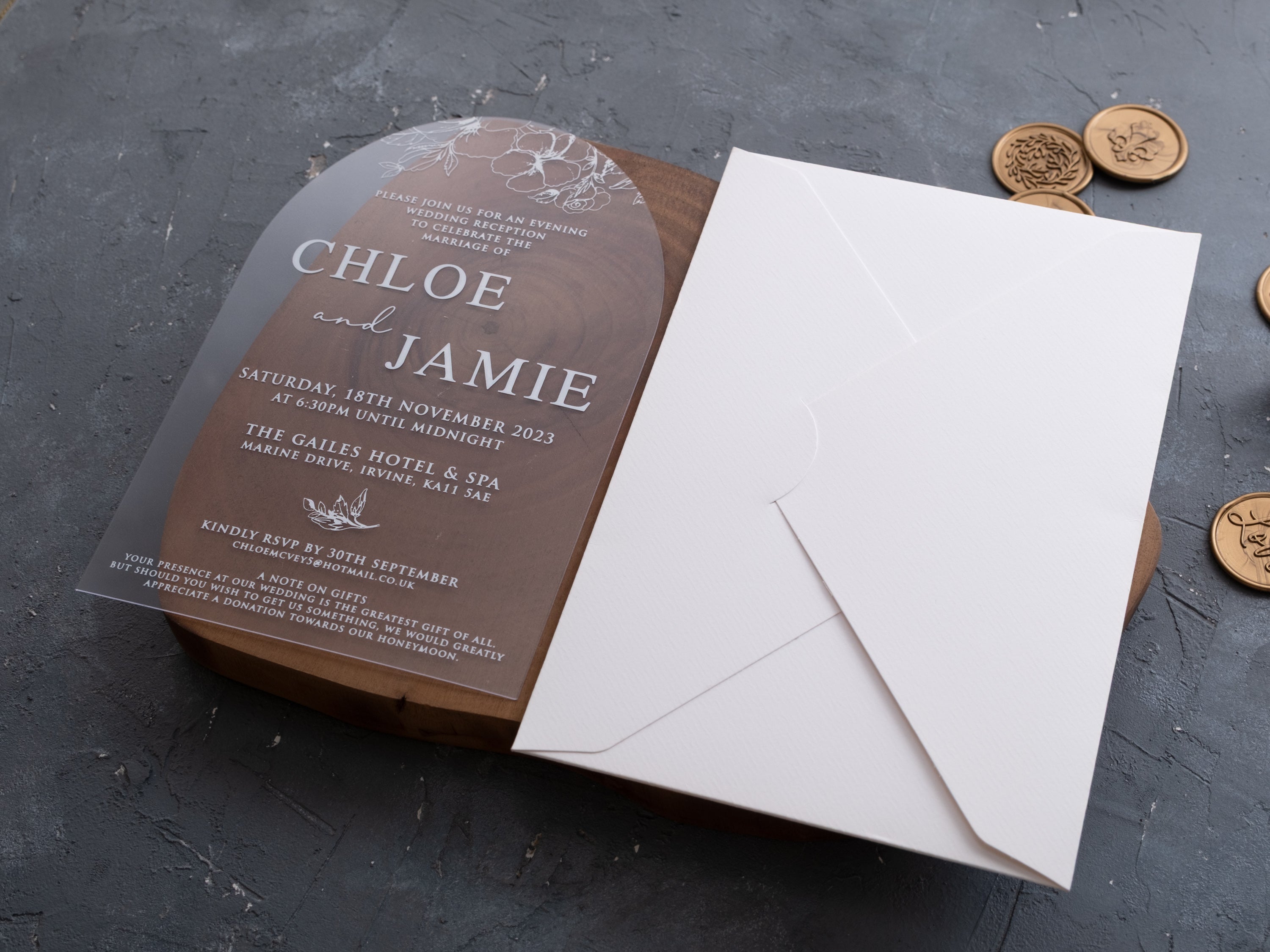 HP1429 Wedding Invitation by World of Wedding Co..