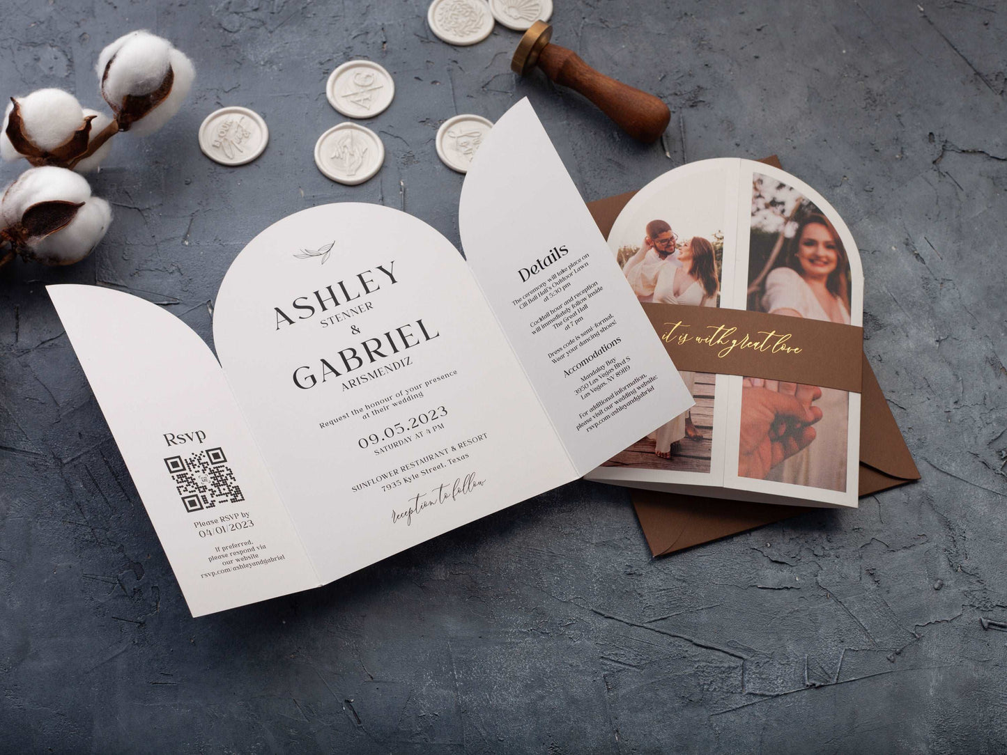 Arch & Gatefold Wedding Invitation with Photo