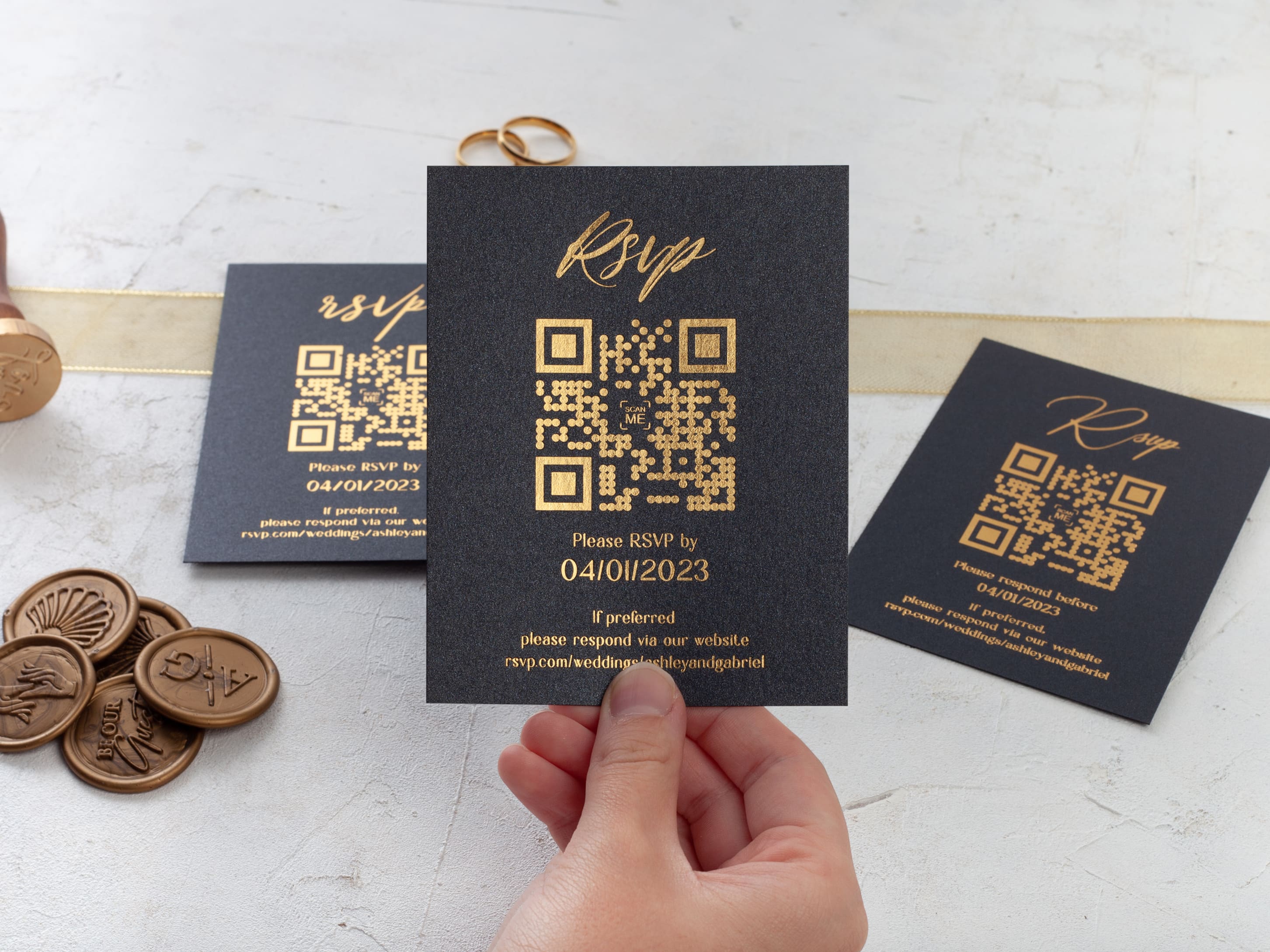 Wedding rsvp card with QR code